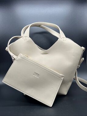 Zara Cream Minimalist Tote Crossbody Bag Removable Pouch Neutral Everyday Purse